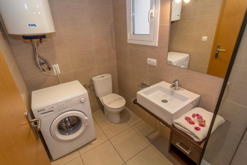 Agi Riera La Cuana Apartman Roses Szoba fotó